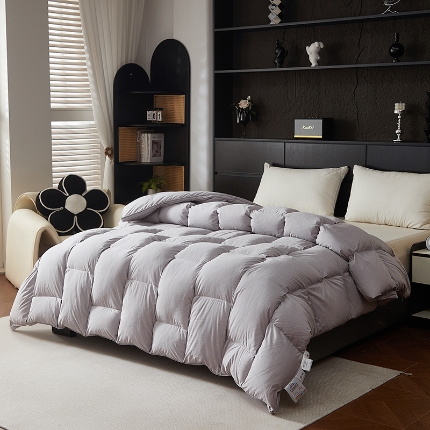 91家纺网 家纺一手货源 找家纺 （总）抗日家纺 专版新品金砖系列120支超柔软糯面料被壳 金砖一号羽绒被 