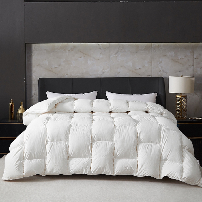 91家纺网 家纺一手货源 找家纺 抗日家纺 专版新品金砖系列120支超柔软糯面料 金砖一号羽绒被  白色