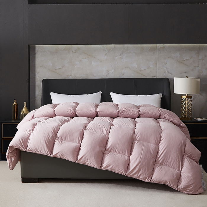 91家纺网 家纺一手货源 找家纺 抗日家纺 专版新品金砖系列120支超柔软糯面料 金砖一号羽绒被  豆沙色