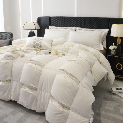 91家纺网 家纺一手货源 找家纺 （总）抗日家纺 专版新品金砖系列120支超柔软糯面料被壳 金砖二号羽绒被 