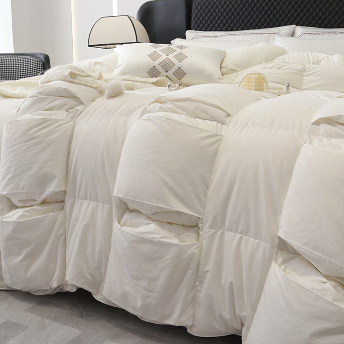 91家纺网 家纺一手货源 找家纺 （总）抗日家纺 专版新品金砖系列120支超柔软糯面料被壳 金砖二号羽绒被 