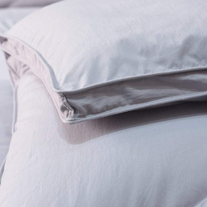 91家纺网 家纺一手货源 找家纺 抗日家纺 专版新品金砖系列120支超柔软糯面料被壳 金砖三号羽绒被 灰色