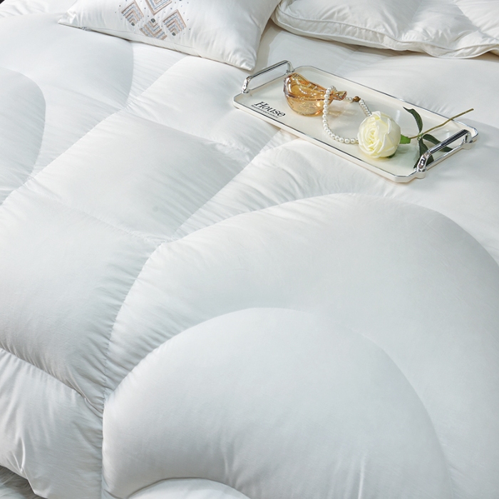 91家纺网 家纺一手货源 找家纺 抗日家纺 专版新品金砖系列120支超柔软糯面料被壳 金砖三号羽绒被 白色