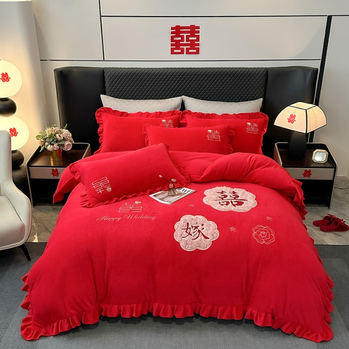 91家纺网 家纺一手货源 找家纺 （总）2025秋冬新款高克重9斤全消光牛奶绒大红结婚婚庆四件套大红色龙凤刺绣婴儿绒绒四件套（含精美手提袋）