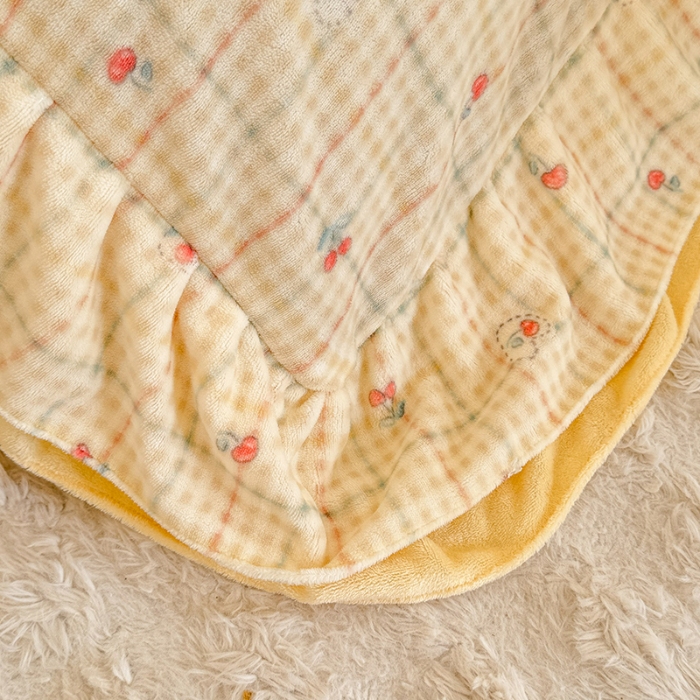 91家纺网 家纺一手货源 找家纺 苏米娜2025新款高克重11斤重直播热款双层蕾丝花边全消光牛奶绒印花床盖四件套单床盖床盖三件套 奶油波波