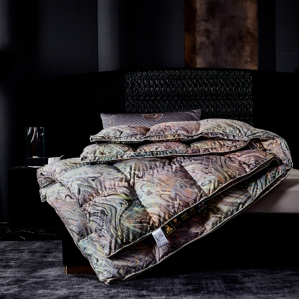 91家纺网 家纺一手货源 找家纺 （总）抗日家纺 专版花型高密度超柔数码印花单层立体防绒羽绒被壳