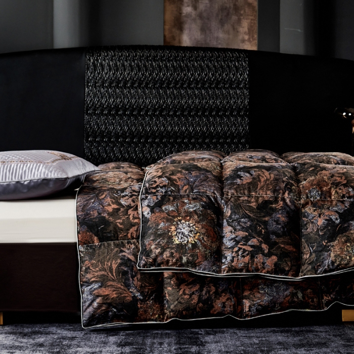 91家纺网 家纺一手货源 找家纺 抗日家纺 专版花型高密度超柔数码印花单层立体防绒羽绒被壳 塞纳河畔