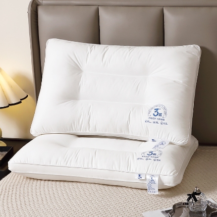 91家纺网 家纺一手货源 找家纺 全棉羽丝枕 羽丝绒枕芯 三防枕芯 全棉羽丝护颈枕 全棉枕芯 中高枕