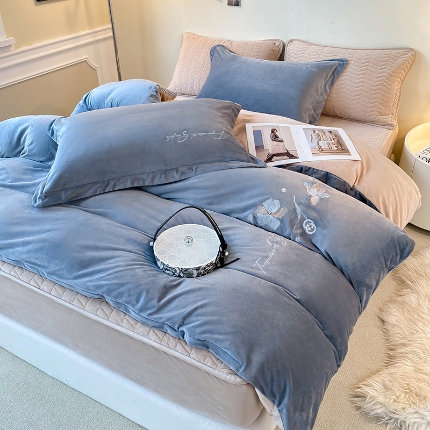 91家纺网 家纺一手货源 找家纺 （总）宝宝绒婴儿绒四件套刺绣纯色四件套床单床笠牛奶绒四件套