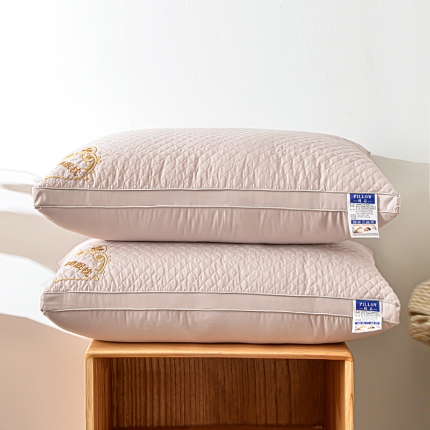 91家纺网 家纺一手货源 找家纺 兴丝露枕芯 特价舒弹枕 磨毛枕芯 刺绣羽丝枕 双边枕芯 立体枕头 成人枕芯