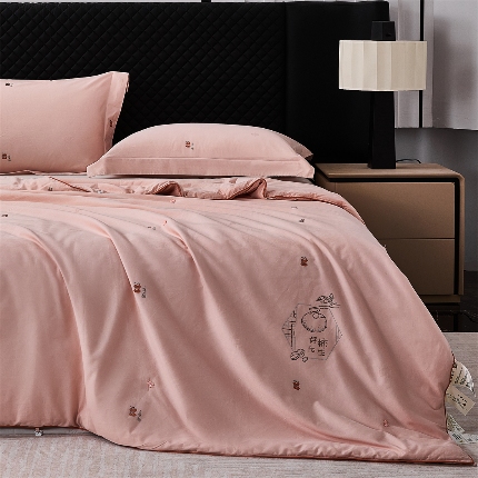 91家纺网 家纺一手货源 找家纺 （总）假一赔三 新国标双宫茧桑蚕丝被被子被芯100%长丝蚕丝被正品春秋被四季被喜被 