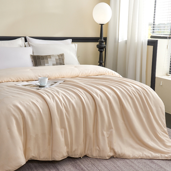 91家纺网 家纺一手货源 找家纺 （总）热销桑蚕丝被 全棉桑蚕丝被 保真桑蚕丝被 夏凉被 空调被 春秋被 加厚冬被 婚庆被子 结婚被芯