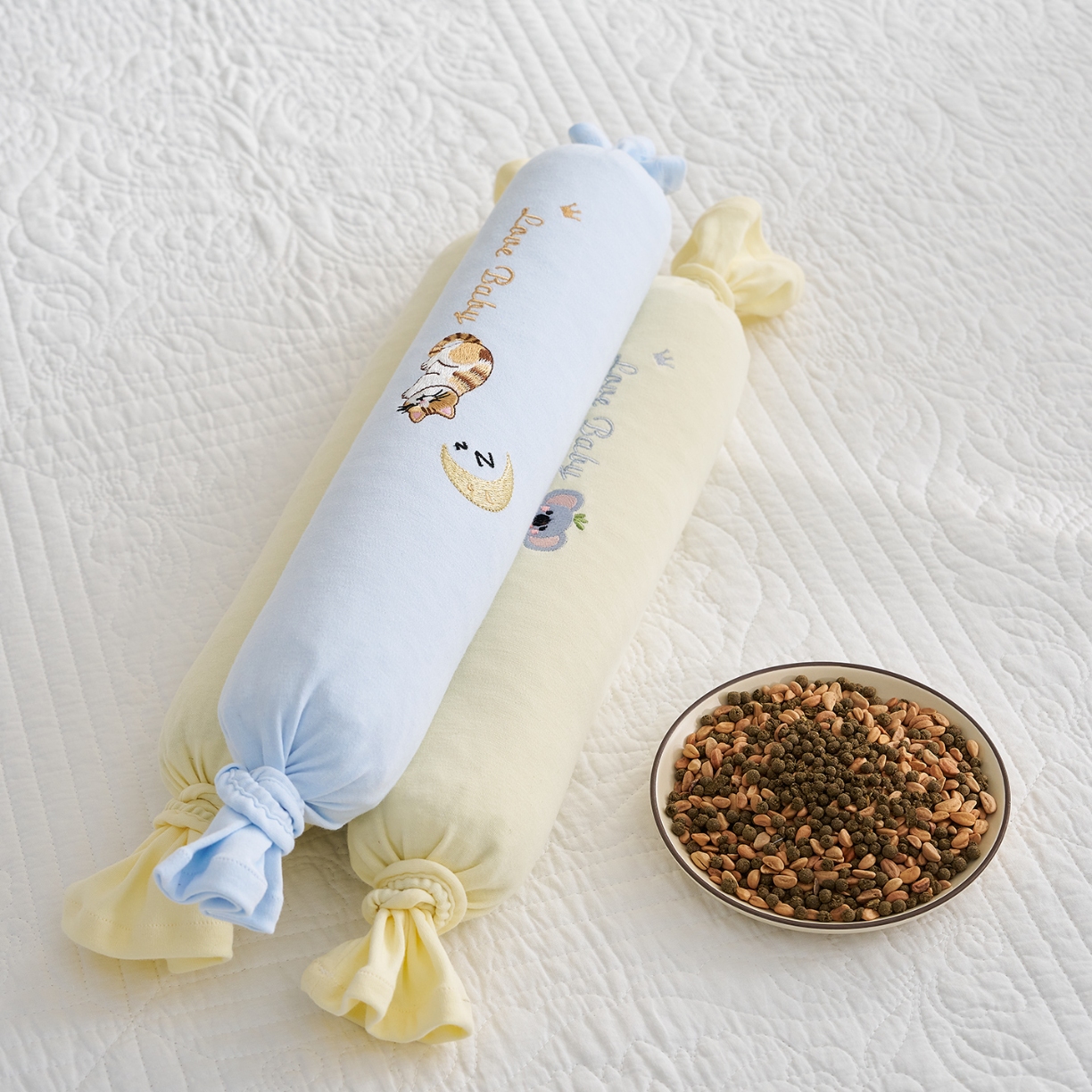 91家纺网 家纺一手货源 找家纺 （总）乐可 2025新款香眠糖果枕山楂籽合香枕手工香丸枕安抚抱枕枕头枕芯