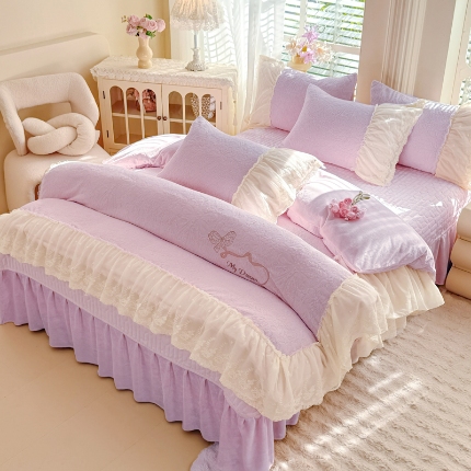 91家纺网 家纺一手货源 找家纺 （总）漫布云2025秋冬直播爆款11斤230g全消光牛奶绒夹棉床盖款四件套纯色蕾丝花边刺绣床盖三件套夹棉单床盖-安娜花园系列