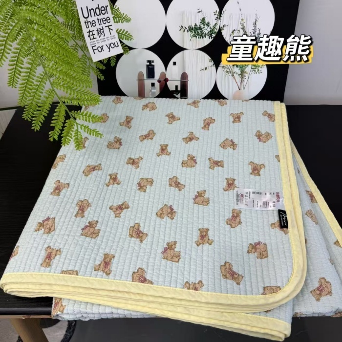 91家纺网 家纺一手货源 找家纺 （总）A类双面全棉床盖 200*220±5CM可机洗双面纯棉绗缝夹棉床单防滑垫