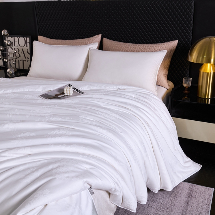 91家纺网 家纺一手货源 找家纺 （总）热销桑蚕丝被 全棉提花桑蚕丝被 保真桑蚕丝被 超柔天然夏凉被 空调被 春秋被 加厚冬被 婚庆被芯 四季被