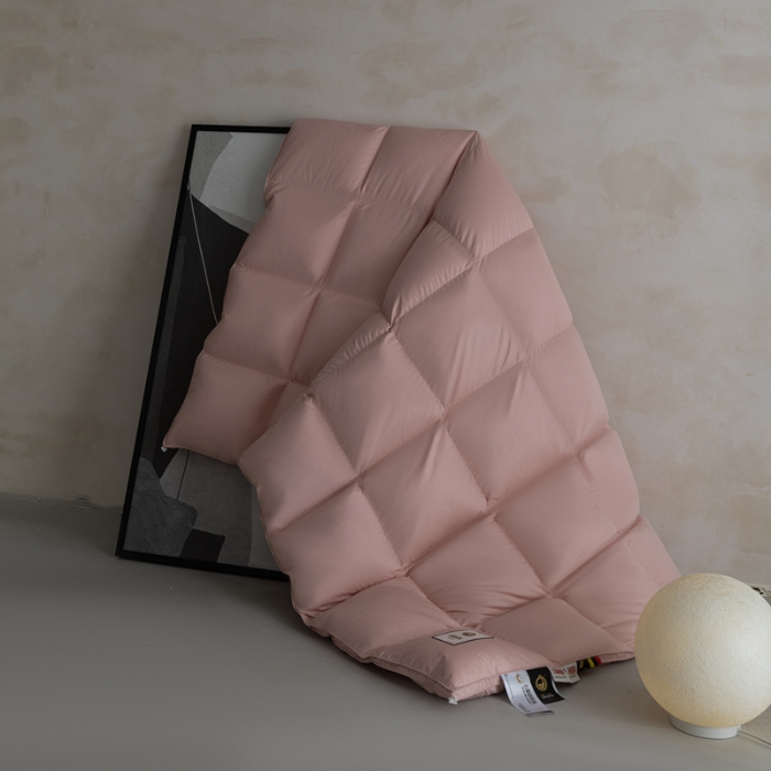 91家纺网 家纺一手货源 找家纺 （总）特价 真品白鸭绒羽绒被加厚保暖冬被芯单人鸭绒被冬天季春秋被子