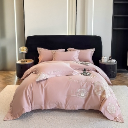 91家纺网 家纺一手货源 找家纺 （总）2025新款A类长绒棉新疆全棉纯棉刺绣宽边四件套-花千骨, 花千骨-粉, 花千骨-浅香槟, 花千骨-高级灰, 花千骨-奶昔白