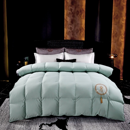 91家纺网 家纺一手货源 找家纺 （总）抗日家纺 新款奢华纯色真丝缎单层防绒羽绒被壳 一件起批