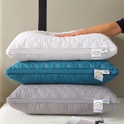 91家纺网 家纺一手货源 找家纺 亲肤绗绣枕 羽丝枕 刺绣羽丝枕,亲肤枕白色,亲肤枕蓝色,亲肤枕灰色