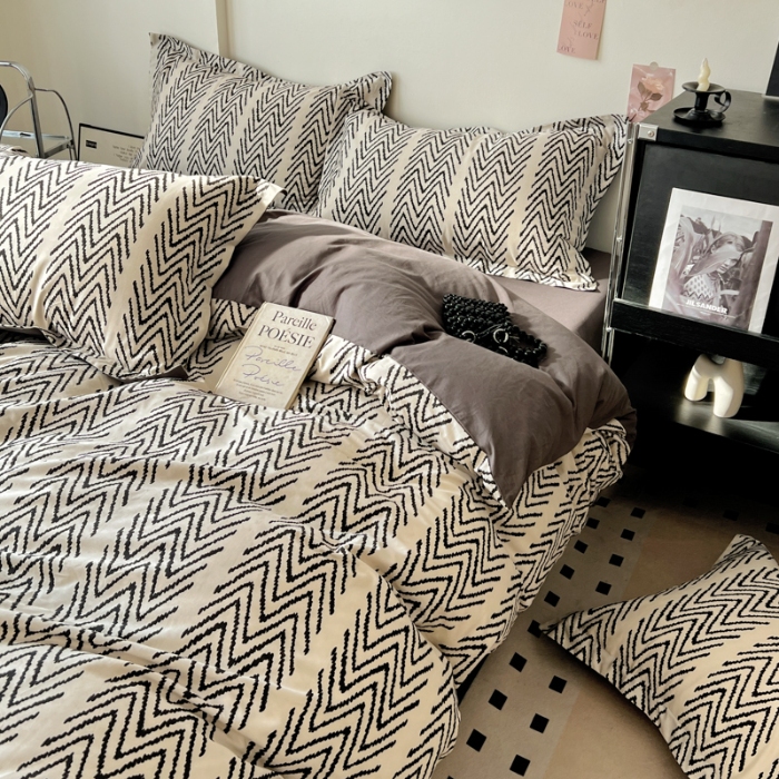 91家纺网 家纺一手货源 找家纺 坚果摄影  极简轻奢风套件拍摄赏析