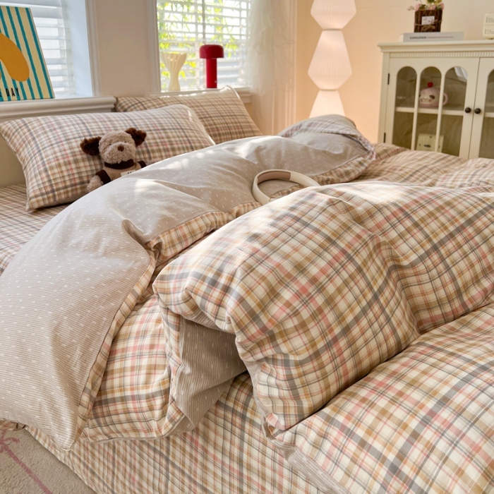 91家纺网 家纺一手货源 找家纺 坚果摄影  简约条格套件拍摄赏析