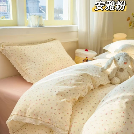 91家纺网 家纺一手货源 找家纺 （总）2025新款纯棉全棉双层纱法式少女蕾丝花边紫色碎花纱布温馨四件套