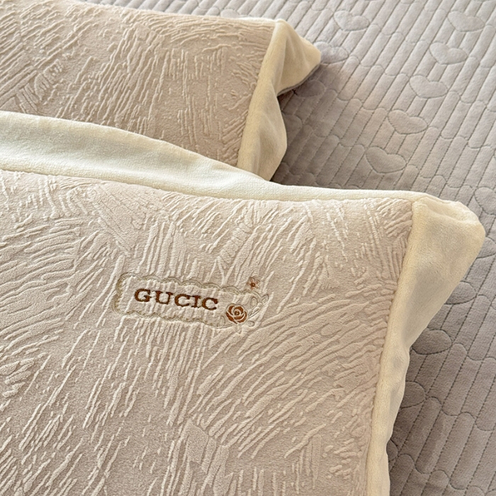 91家纺网 家纺一手货源 找家纺 苏米娜2025年新款全消光加厚牛奶绒轻奢简约床盖款四件套-雅致系列  雅致-香槟