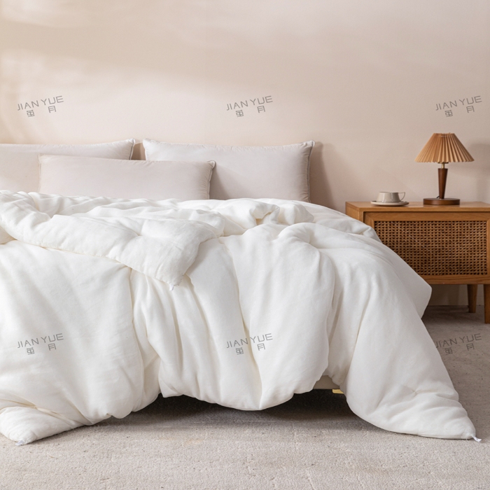 91家纺网 家纺一手货源 找家纺 （总）茧月 蚕丝被 100%桑蚕长丝裸胎 蚕丝原料被芯被子可定做 国标优等品