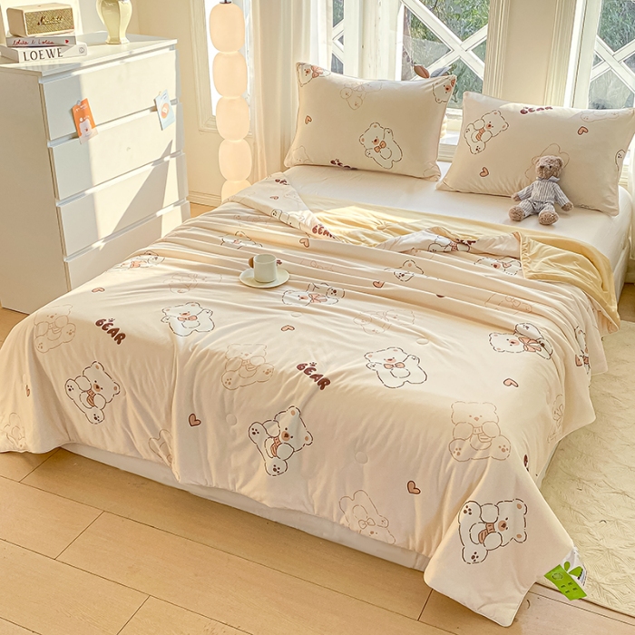 91家纺网 家纺一手货源 找家纺 延遥2025年新款凉感丝夏被大豆纤维填充针织棉空调被学生宿舍夏凉被 比利小熊