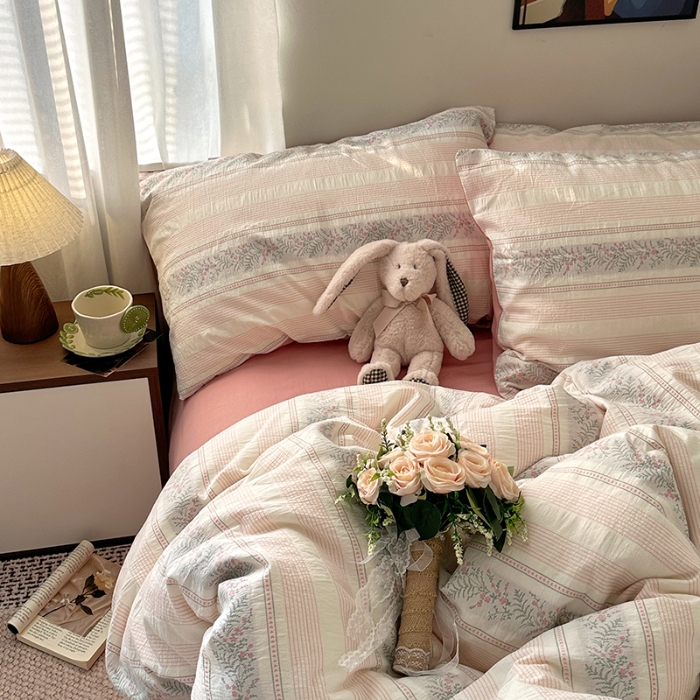 91家纺网 家纺一手货源 找家纺 艾咪-Amy ntmy 2026新款全棉纯棉色织提花四件套-花蔓 花蔓粉薇