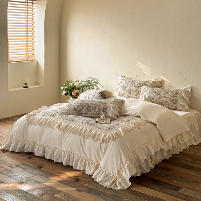 91家纺网 家纺一手货源 找家纺 惯盈家纺 2026新款法式复古灯芯绒印花全棉花边床裙款全棉四件套-素写（含买家秀） 素写-奶芙