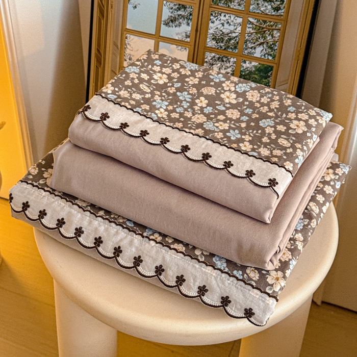 91家纺网 家纺一手货源 找家纺 （总）鑫利来家纺 2026古法水洗棉法式花边四件套甄选纯棉花边拼接款四件套印花被套床单单品四件套