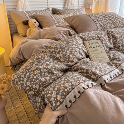 91家纺网 家纺一手货源 找家纺 （总）鑫利来家纺 2026古法水洗棉法式花边四件套甄选纯棉花边拼接款四件套印花被套床单单品四件套,花间谍,七分甜,午后时光,兔子园,花千朵,漫野,兰溪,兰黛,小玫瑰,屿花,雨沫