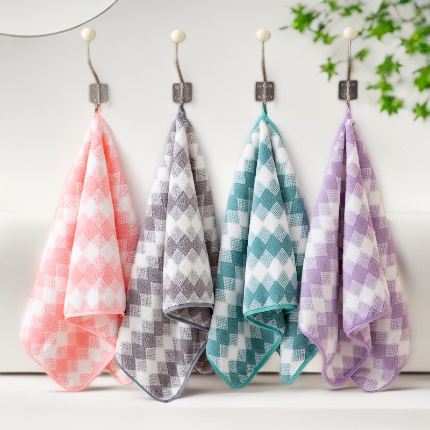 91家纺网 家纺一手货源 找家纺 （总）三色格珊瑚绒毛巾浴巾套装电商库存直播引流毛浴巾