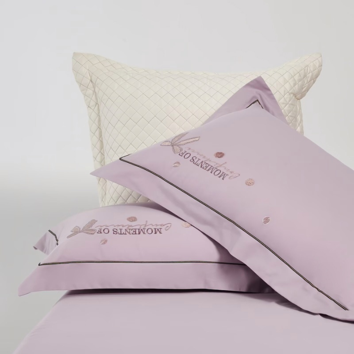 91家纺网 家纺一手货源 找家纺 梦丝语家纺秋冬婚庆送礼居家高端100支长绒棉磨毛平绣加毛巾绣四件套