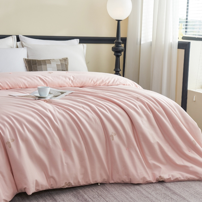 91家纺网 家纺一手货源 找家纺 热销桑蚕丝被 全棉剪花桑蚕丝被 保真桑蚕丝被 夏凉被 空调被 春秋被 冬被 婚庆被子