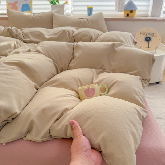 91家纺网 家纺一手货源 找家纺 2026跨境外贸纯色双拼韩国提花棉四件套单被套单床单床笠单品简约素色纯色被套四件套北欧风水洗棉磨毛 T卡其+T粉色