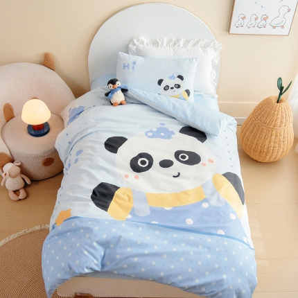 91家纺网 家纺一手货源 找家纺 绒梦里 2026新款A类全棉卡通大版数码印花幼儿园被子三件套儿童套件被套