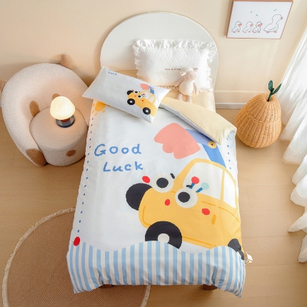 91家纺网 家纺一手货源 找家纺 绒梦里 2026新款A类全棉卡通大版数码印花幼儿园被子三件套儿童套件被套