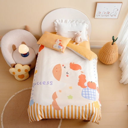 91家纺网 家纺一手货源 找家纺 绒梦里 2026新款A类全棉卡通大版数码印花幼儿园被子三件套儿童套件被套