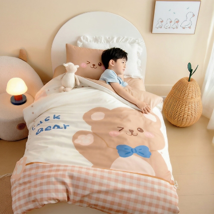 91家纺网 家纺一手货源 找家纺 绒梦里 2026新款A类全棉卡通大版数码印花幼儿园被子三件套儿童套件被套