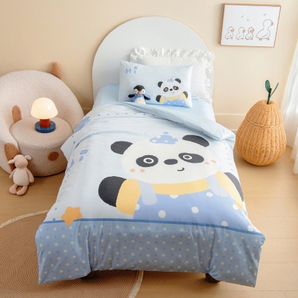 91家纺网 家纺一手货源 找家纺 绒梦里 2026新款A类全棉卡通大版数码印花幼儿园被子三件套儿童套件被套