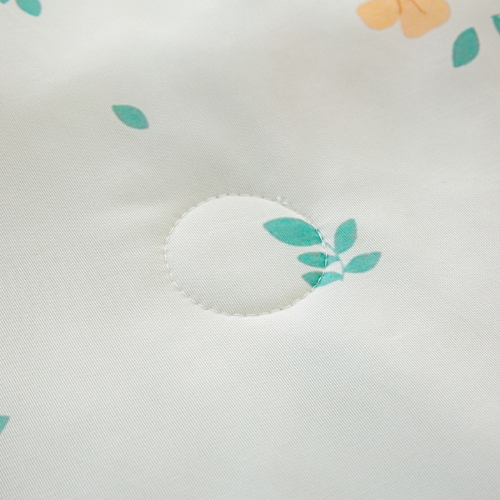 91家纺网 家纺一手货源 找家纺 2026新款3D数码印花有氨凉感丝夏被冰丝夏凉被空调被填充大豆纤维夏被 楚楚花颜