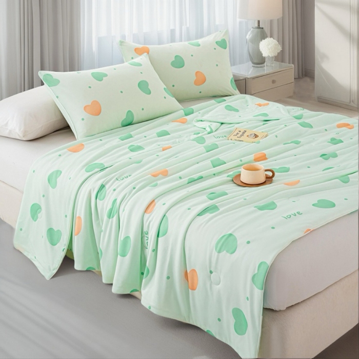 91家纺网 家纺一手货源 找家纺 2026新款3D数码印花有氨凉感丝夏被冰丝夏凉被空调被填充大豆纤维夏被 沐语花开