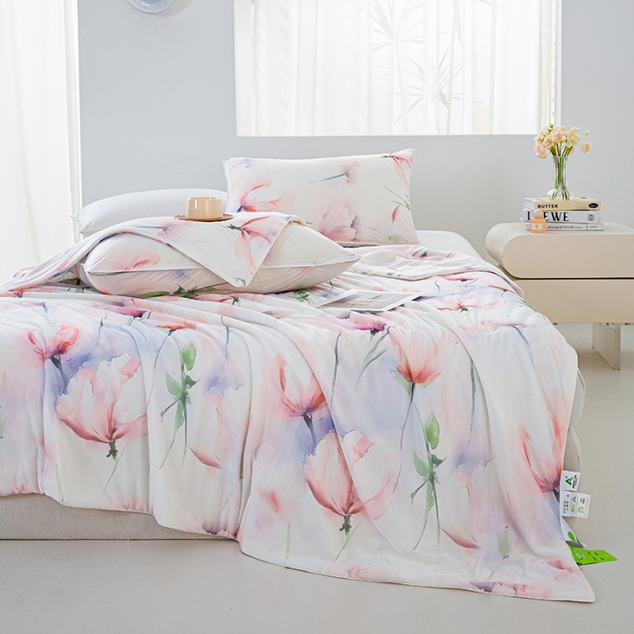 91家纺网 家纺一手货源 找家纺 2026新款3D数码印花有氨凉感丝夏被冰丝夏凉被空调被填充大豆纤维夏被 叶柔苏夏