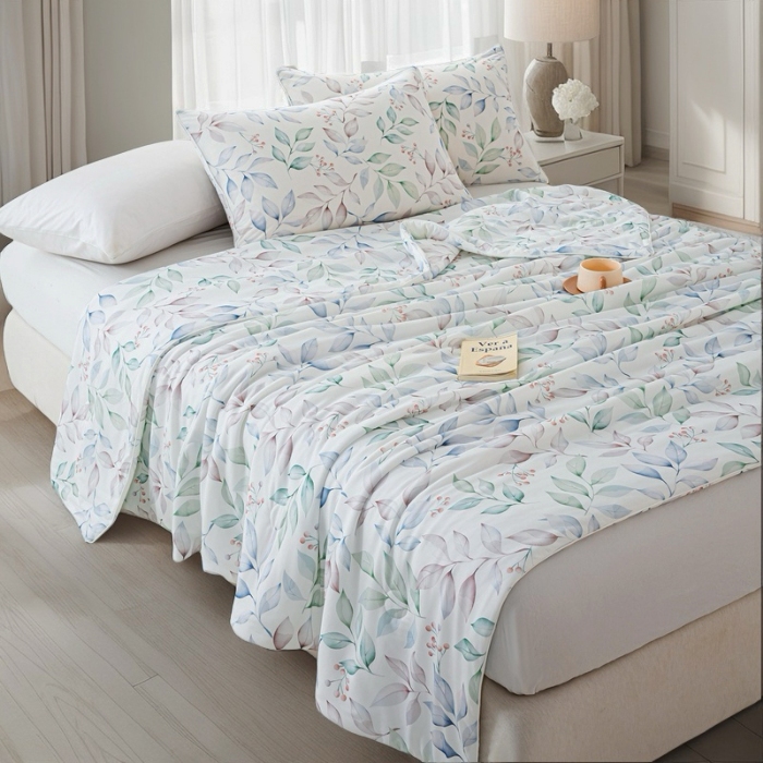 91家纺网 家纺一手货源 找家纺 2026新款3D数码印花有氨凉感丝夏被冰丝夏凉被空调被填充大豆纤维夏被 幽兰花谷