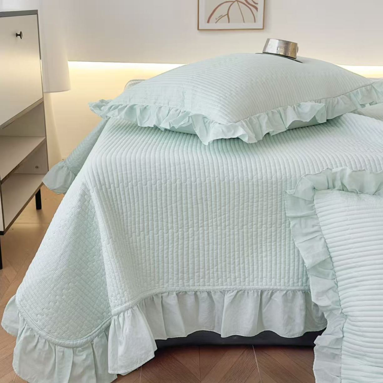 91家纺网 家纺一手货源 找家纺 （总）纯棉水洗棉床盖 花边60S双面全棉砂洗床盖三件套绗缝夹棉床单