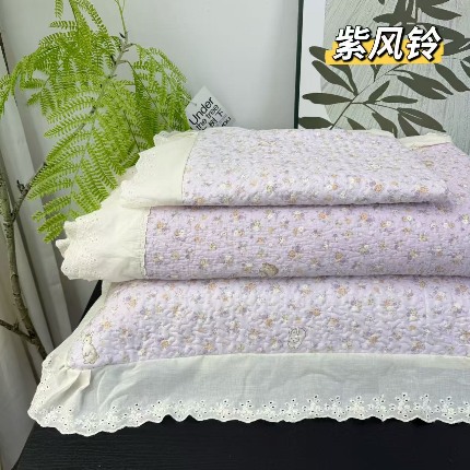 91家纺网 家纺一手货源 找家纺 （总）赫本纯棉床盖三件套 韩国碎花纯棉床盖三件套全棉夹棉床单花边可机洗