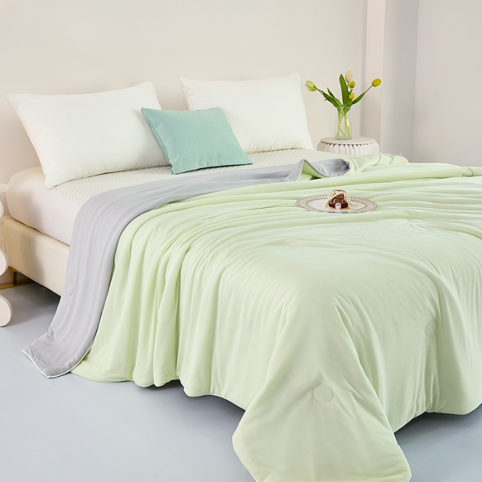 91家纺网 家纺一手货源 找家纺 2026延遥新款氨纶凉感天丝夏被夏凉被空调被 香草绿